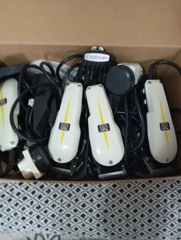 Mašinice za šišanje: Wahl mašinica za šišanje, idealna za kućnu upotrebu. Komplet uključuje — 3