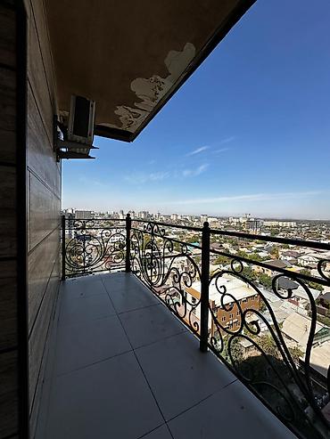 авент: 3 комнаты, 76 м², Элитка, 10 этаж, Евроремонт — 8