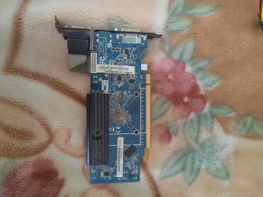 Kompüter ehtiyyat hissələri: Videokart Sapphire Radeon R5 220, > 16 GB