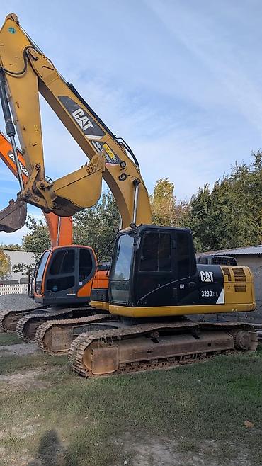 bye e2: Экскаватор, Caterpillar, 2022 г., Гусеничный — 1