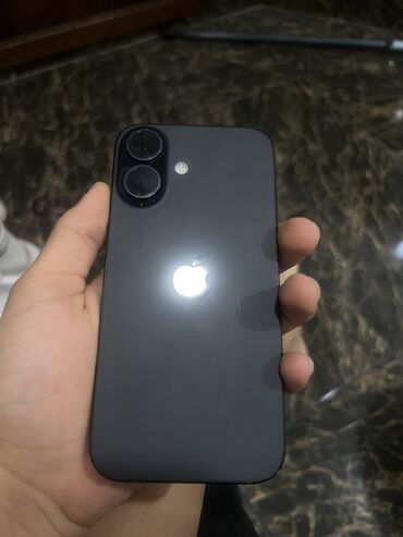 телефон айфон 16: IPhone 16, Б/у, 128 ГБ, Black Titanium, Коробка, 97 %