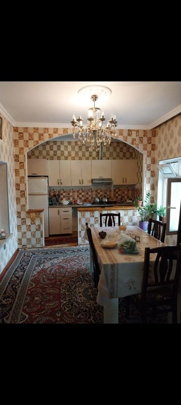 Həyət evləri və villaların satışı: Bakıxanov qəs. 3 otaqlı, 110 kv. m, Kredit yoxdur, Orta təmir — 2