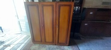 Ormari: Plakari,Ormani,Vitrine itd I polovan namestaj Zemun za sve slike na fb — 12