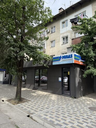 купить участок под бизнес в бишкеке: Продаю Магазин В жилом доме, 140 м², Свежий ремонт, Отдельный вход, 4 этаж