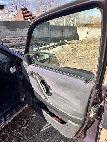 Volkswagen: Volkswagen Passat: 1995 г., 1.8 л, Механика, Бензин, Седан — 9