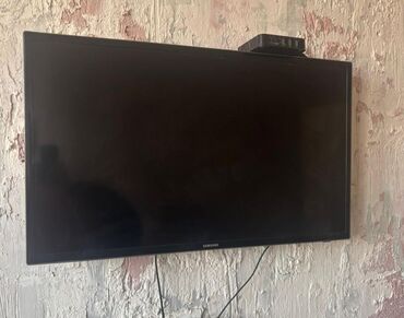 samsun s8: Televizor Samsung Led 82"