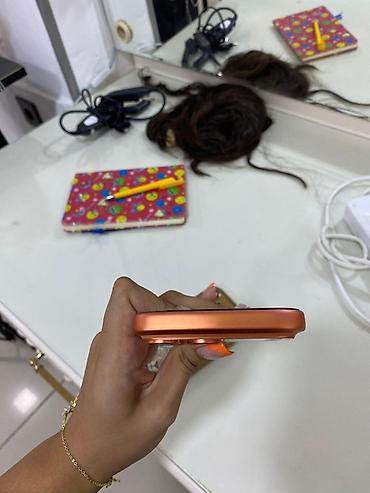 iphone xs 360: Məhsul: Smartfon + qoruyucu kabro Təsvir: - Tam ekranlı, Face ID — 5