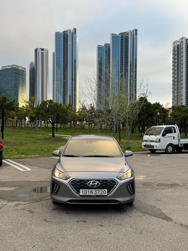 Hyundai: Hyundai Ioniq: 2019 г., 1.6 л, Автомат, Гибрид, Хэтчбэк