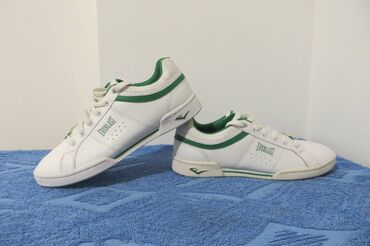 balenciaga patike kupujemprodajem: 39.5, color - White at lalafo.rs balenciaga patike kupujemprodajem: 39.5, color - White