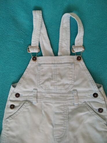 Kompleti: Kompletic pantalone na tregere od sitnog somota I 2 majice dugih — 7