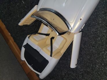 Figurice i makete: Veliki maketni/kolekcionarski kabriolet – bela oldtajmer — 5