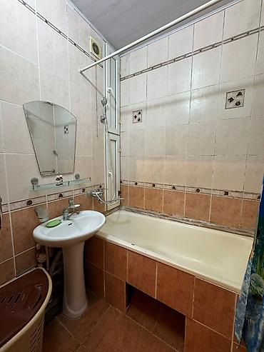 Продажа квартир: 3 комнаты, 72 м², 106 серия, 2 этаж — 7