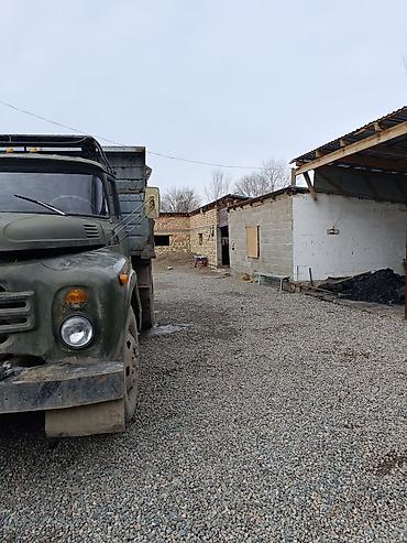 Продажа коттеджей и домов: Дом!!! продаю срочно дом, есть хоз постройки 2 сарая для скота — 8