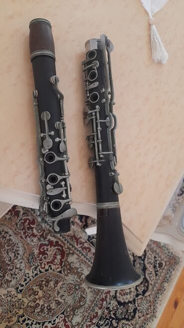 zərb alətləri: A Klarnet. 6 açki satılır. təmiz əla instrumentdir