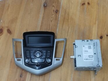Dinamiklər və kolonkalar: Chevrolet cruze min orjinal monitoru. 2011-2015 modelidir. işlənmişdir