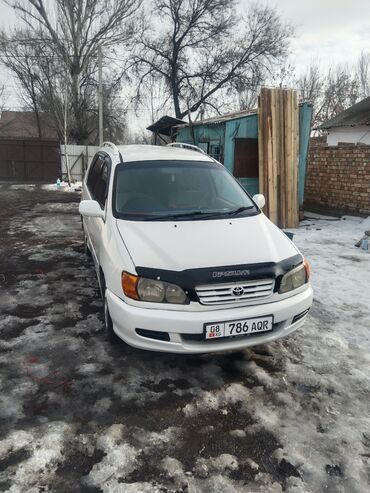 Toyota: Toyota Ipsum: 2000 г., 0.2 л, Автомат, Бензин, Универсал