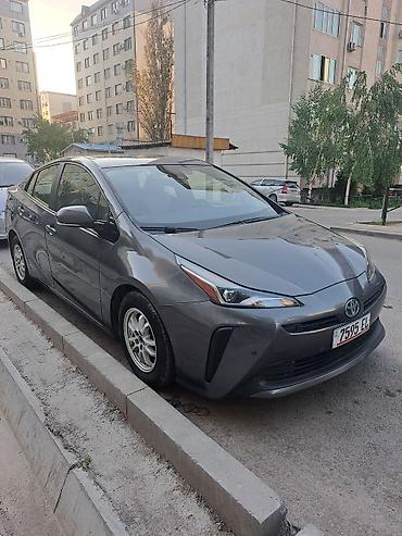 тайота прикс: Toyota Prius: 2019 г., 1.8 л, Гибрид, Хэтчбэк — 10