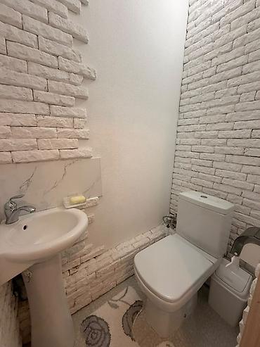 Продажа квартир: 2 комнаты, 66 м², 9 мкр 106 серия, 4 этаж, Евроремонт — 10
