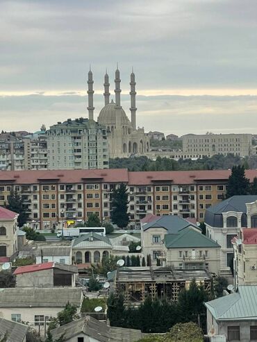 Uzunmüddətli kirayə mənzillər: Nəsimi metrosunun yanı, 9 mərtəbənin,9-cu mərtəbəsində,3 otaqlı geniş — 8