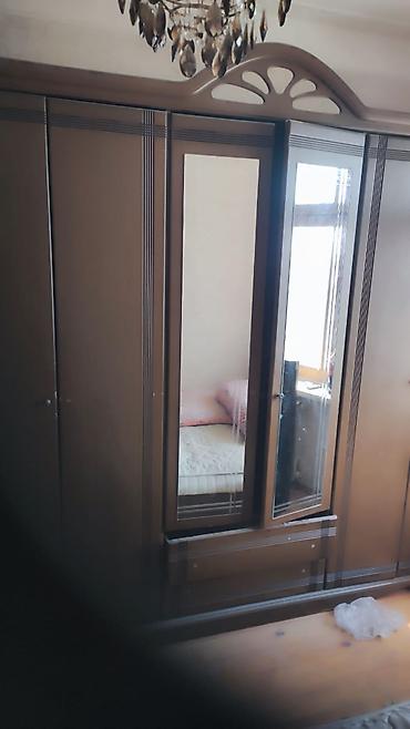 Velosiped ehtiyyat hissələri: Gözəl Təmiz Qoz Ağacı 6 Qapılı Dolab, Güzgülü çox gözəl Keyfiyyətli — 3