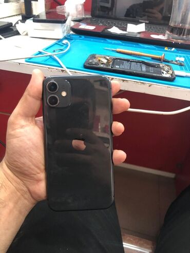 i̇phone x ekran: IPhone 11, Qara, Face ID