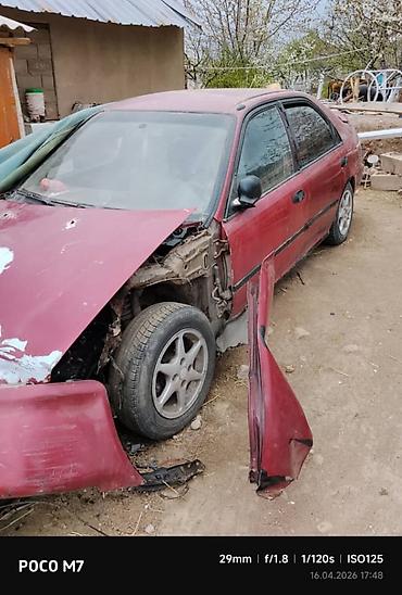 dio 27: Honda Civic: 1996 г., Седан — 2