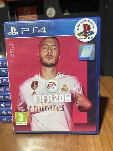 playstation 2 oyun diskleri: PS4 üçün FIFA 20 futbol simulyasiya oyununun disk versiyası. Oyunda