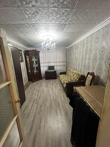 Mənzillər: Satılır: Zirzəmi səviyyəsində yerləşən 1 otaqlı mənzil Təsvir: - — 1
