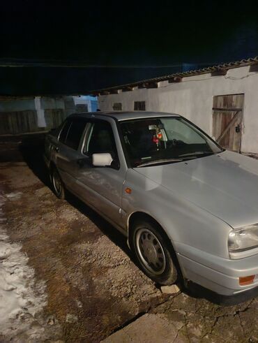 поло лакоста: Volkswagen Vento: 1994 г., 1.8 л, Механика, Бензин, Седан