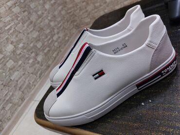 tommy hilfiger novcanik muski: Tommy jeans krasofka