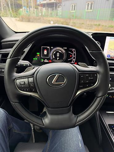 lexus 3: Lexus ES: 2025 г., Автомат, Гибрид, Седан — 9