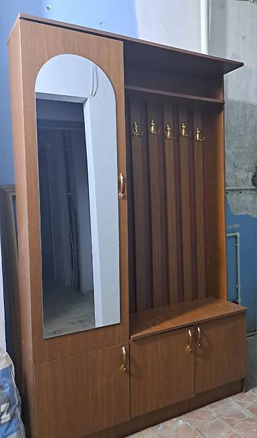 kitab refi modelleri: Dəhliz üçün funksional paltar asqısı-dolab komplekti - Material: ağac — 2