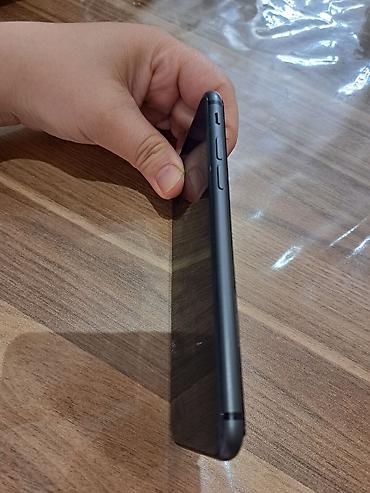 ipod touch 8: IPhone 8, 64 GB, Qara, Barmaq izi — 5