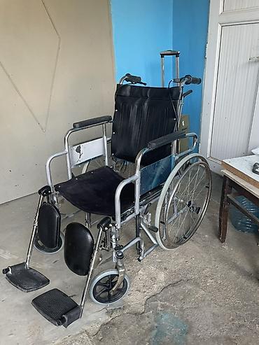 servis arabasi: Mexaniki əlil arabası - Möhkəm metal karkas, geniş oturacaq və arxa — 2