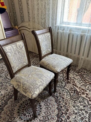мягкая мебель бу: Элегантные стулья для гостиной или столовой с деревянным каркасом и