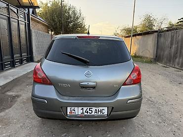 Транспорт: Nissan Tiida: 2008 г., 1.6 л, Механика, Бензин, Хэтчбэк — 6