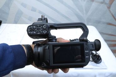 Canon xa40 professional uhd 4k camcorder çox az istifadə olunub və