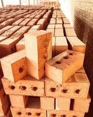 Строительный кирпич: 2чи этажга кирпич чыгарып беребиз