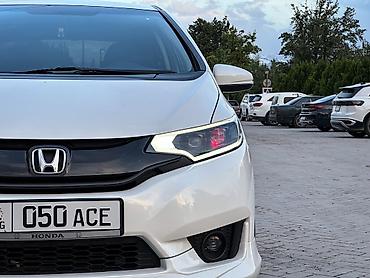 фит крыля: Honda Fit: 2016 г., 1.5 л, Вариатор, Бензин, Хэтчбэк — 2