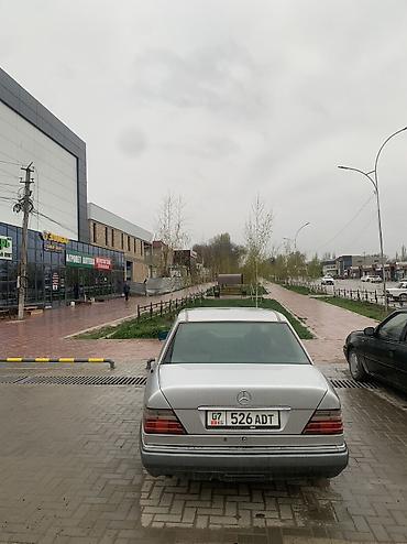 Унаа: Mercedes-Benz W124: 1994 г., 2.2 л, Кол менен иштөөчү, Бензин, Седан — 4