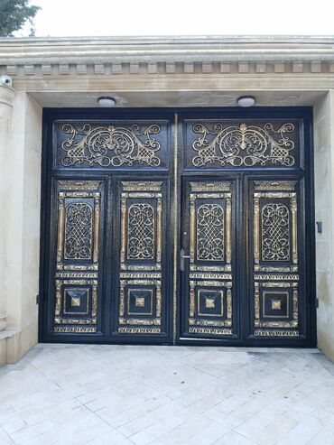 Qapıların rənglənməsi: Köhnə qapıların bərpası xidməti təklif olunur. Bu xidmət sayəsində — 8