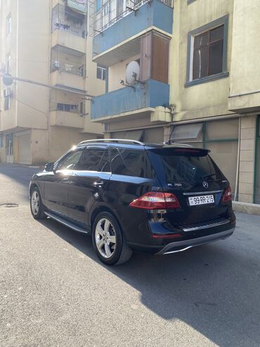 Mercedes-Benz: Mercedes-Benz ML 350: 3 l | 2013 il Ofrouder/SUV — 4