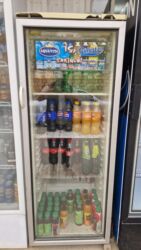 Biznes üçün program təminatı: Su vitrin soyuducu 200 Azn. Tam ishlek. Unvan Xetai rayonu. Shirin x