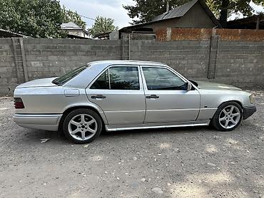 мера 124: Mercedes-Benz W124: 1993 г., 5 л, Автомат, Газ, Седан — 7