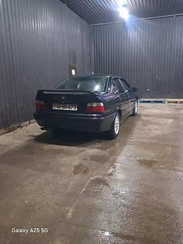 BMW: BMW 3 series: 2.5 l | 1993 il Sedan — 14