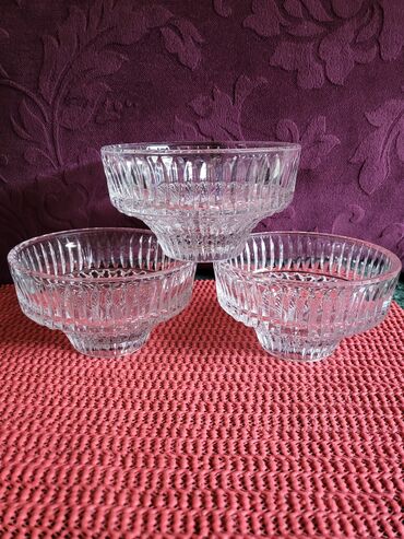 Kuhinjski setovi: Cinije nove za posalstice,kristal,led kristal 70te. Komada 3 u — 7