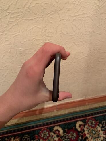 Apple iPhone: IPhone 11, Б/у, 128 ГБ, Чехол, 75 % — 4