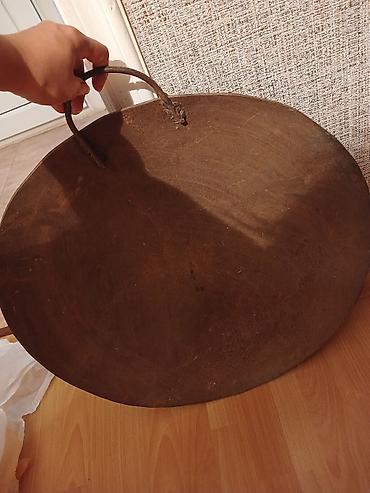 Dəmir sac – iri ölçülü, dairəvi forma. Üst tərəfində möhkəm metal qolu lalafo.az -da Dəmir sac – iri ölçülü, dairəvi forma. Üst tərəfində möhkəm metal qolu