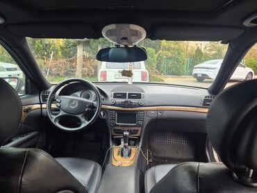 Mercedes-Benz: Mercedes-Benz E 230: 2.5 l | 2007 il Sedan — 5