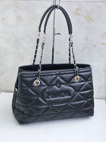 mona nove torbe: Shoulder bag, Prada